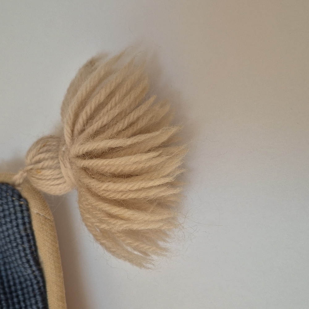 Vintage Airedale Terroir Dog Blue Needlepoint Pillow with Tassels Antique - Picture 4 of 6